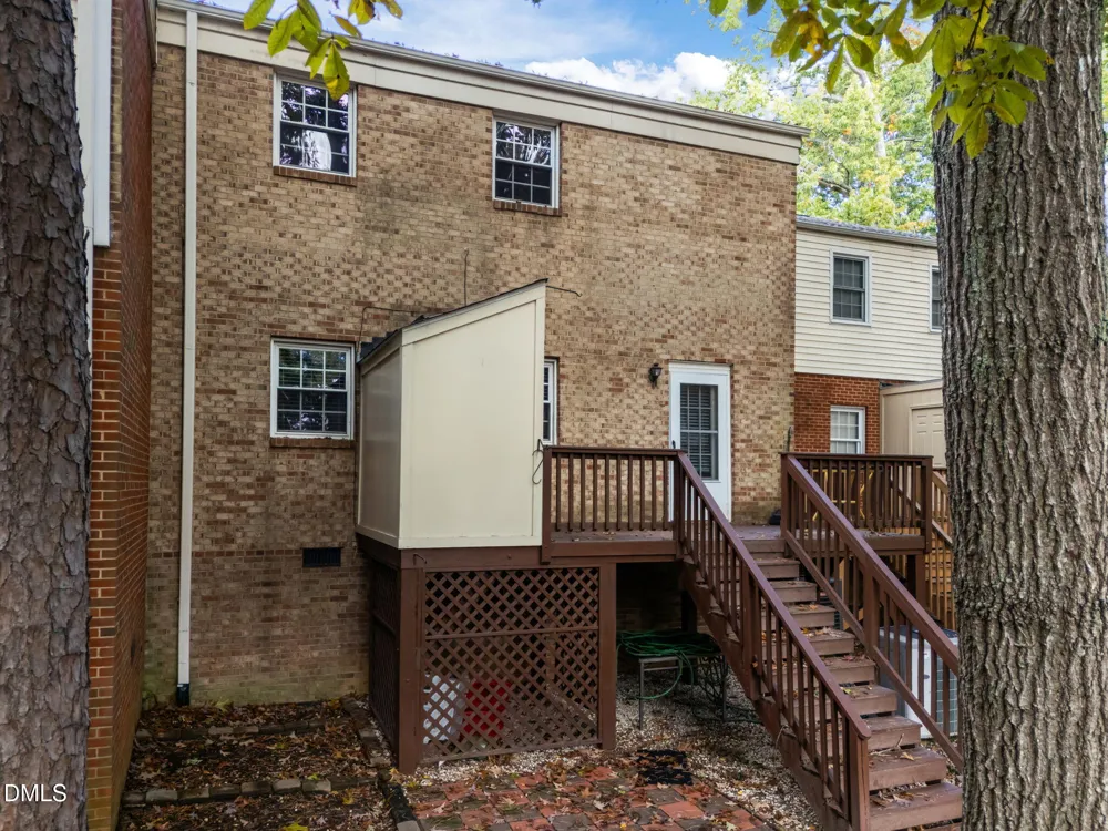 6423 New Market Way Raleigh, NC 27615
