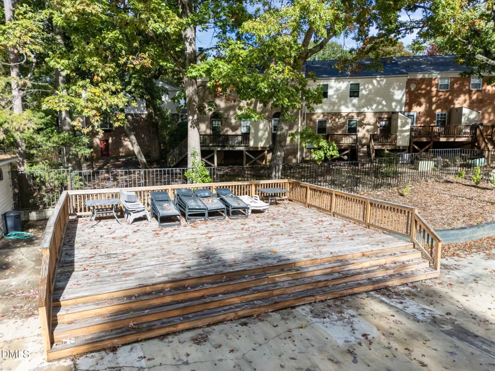 6423 New Market Way Raleigh, NC 27615