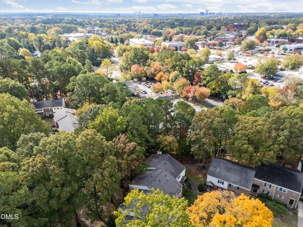 6423 New Market Way Raleigh, NC 27615