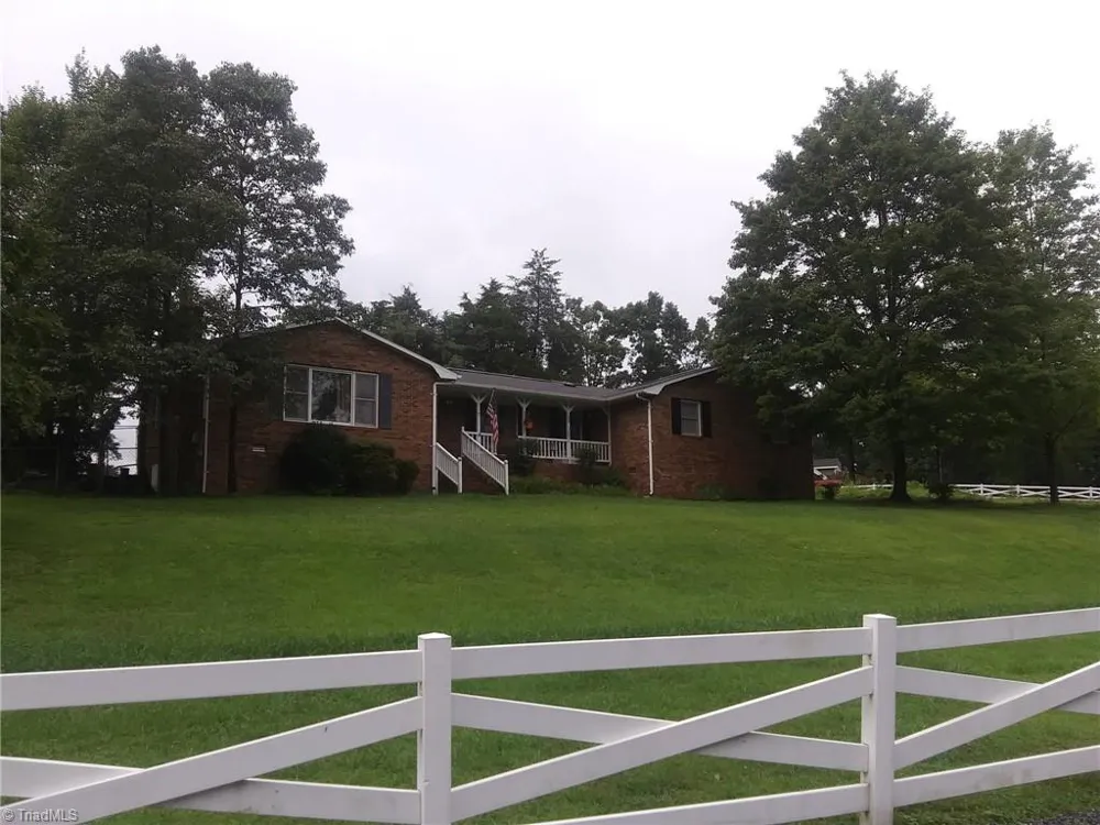 1753 Smith Farm Road Lexington, NC 27292