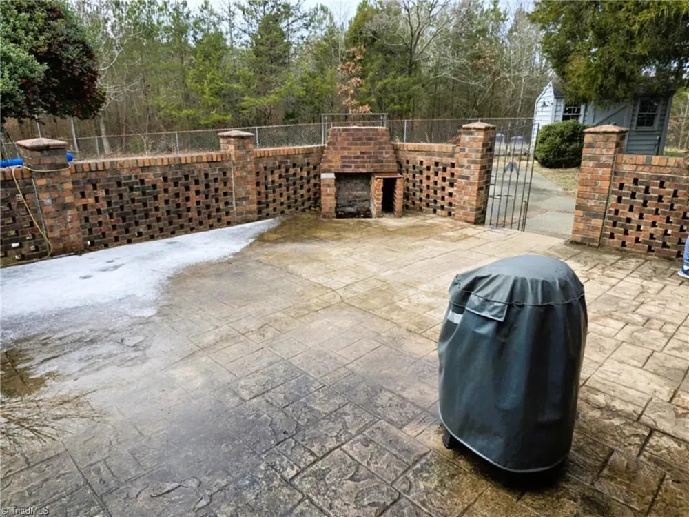 1753 Smith Farm Road Lexington, NC 27292