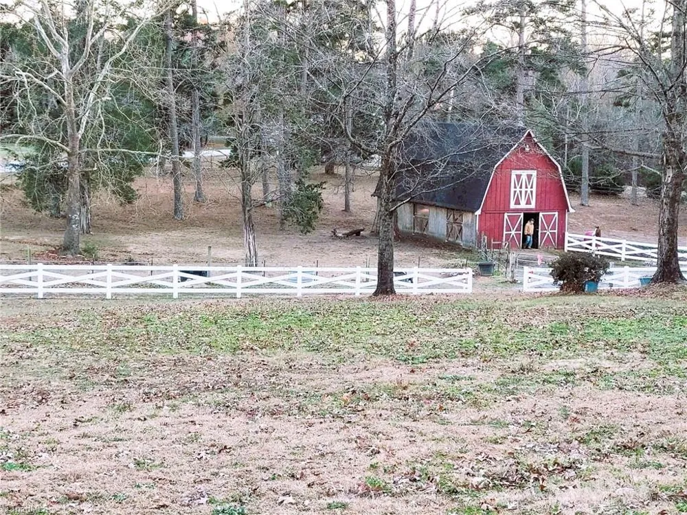 1753 Smith Farm Road Lexington, NC 27292