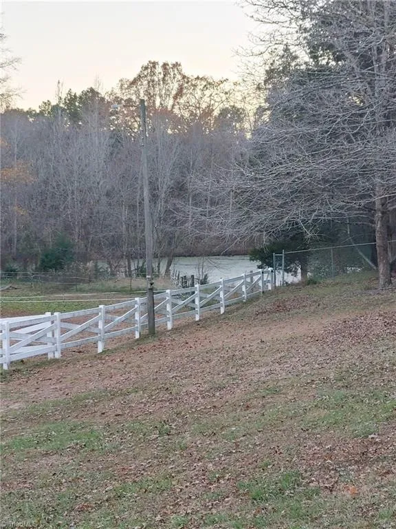 1753 Smith Farm Road Lexington, NC 27292