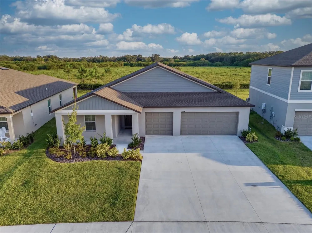 11824 BLUE DIAMOND TRAIL Parrish, FL 34219