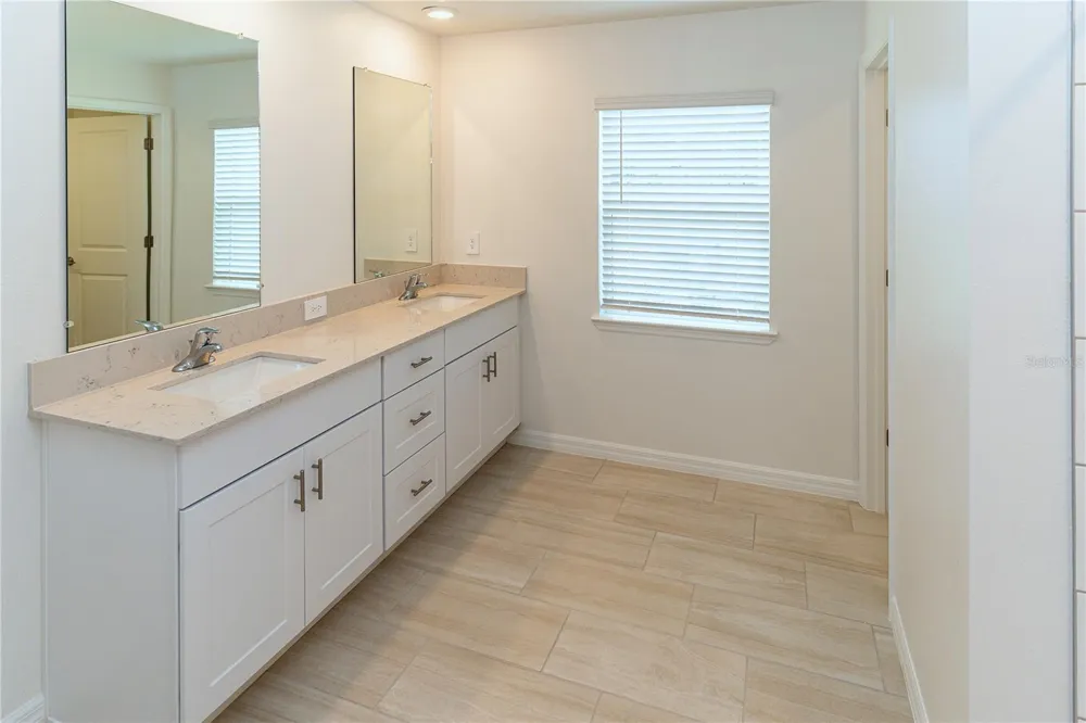 11824 BLUE DIAMOND TRAIL Parrish, FL 34219