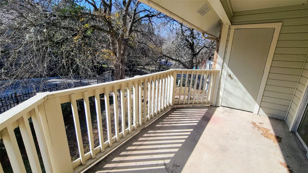 2450 Wickersham Lane #102 Austin, TX 78741
