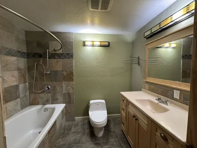 2450 Wickersham Lane #102 Austin, TX 78741