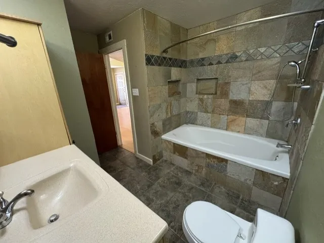 2450 Wickersham Lane #102 Austin, TX 78741