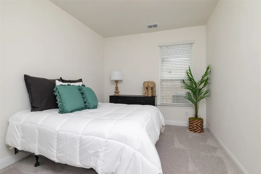 212 Colvin Lane Justin, TX 76247