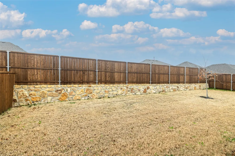 212 Colvin Lane Justin, TX 76247