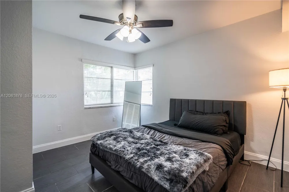 1007 Bay Dr #104 Miami Beach, FL 33141