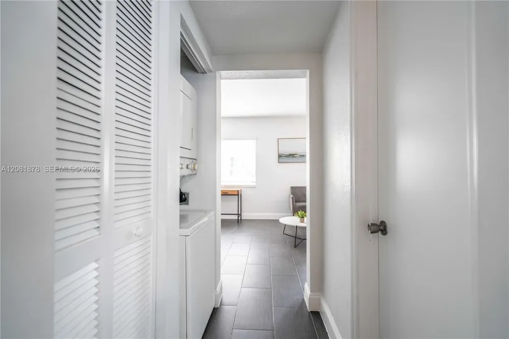 1007 Bay Dr #104 Miami Beach, FL 33141