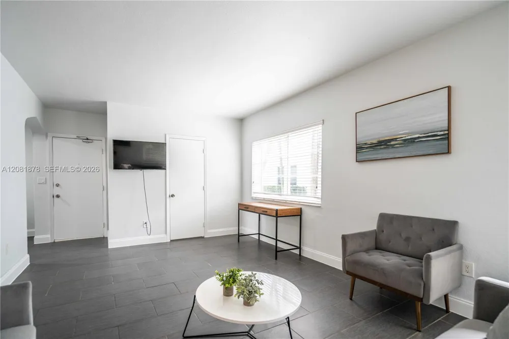 1007 Bay Dr #104 Miami Beach, FL 33141