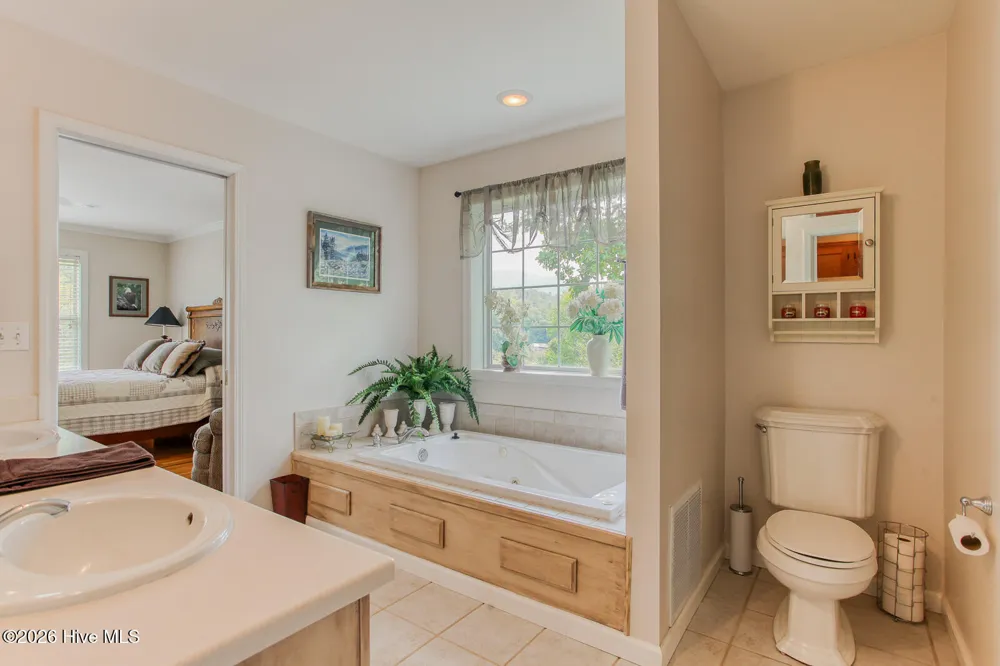 1056 Franks Creek Road Robbinsville, NC 28771