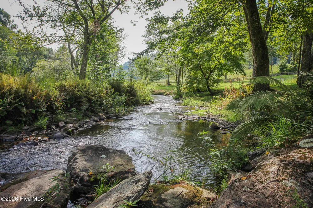 1056 Franks Creek Road Robbinsville, NC 28771