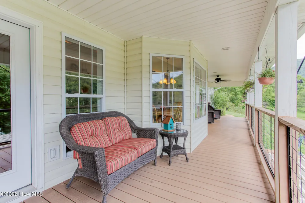 1056 Franks Creek Road Robbinsville, NC 28771