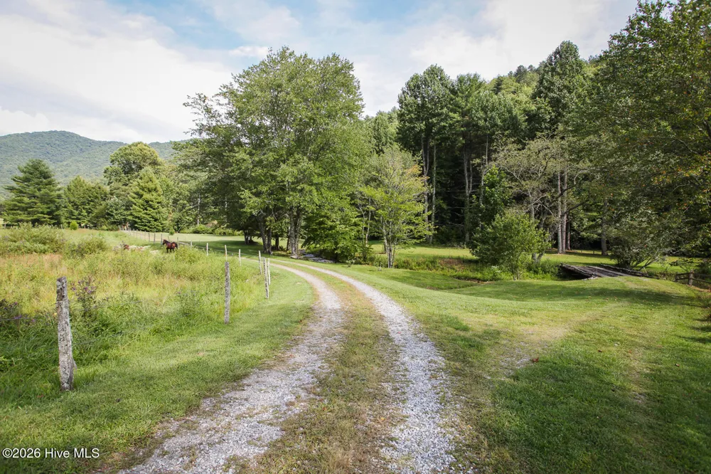 1056 Franks Creek Road Robbinsville, NC 28771