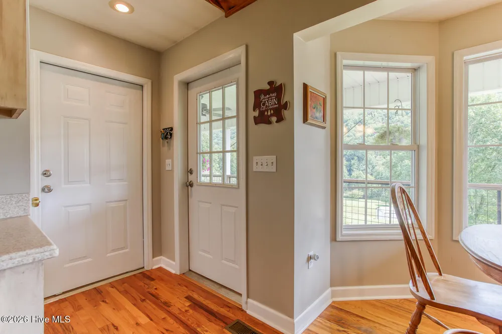 1056 Franks Creek Road Robbinsville, NC 28771