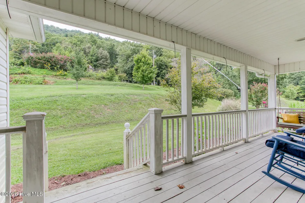 1056 Franks Creek Road Robbinsville, NC 28771