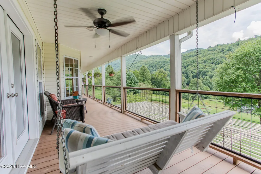 1056 Franks Creek Road Robbinsville, NC 28771