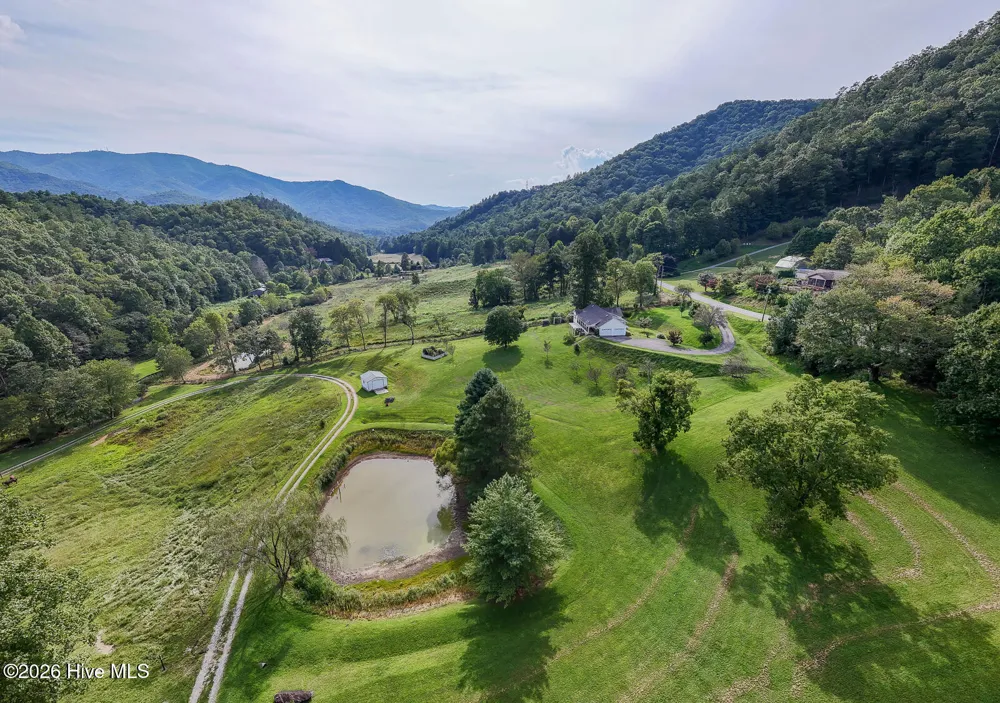 1056 Franks Creek Road Robbinsville, NC 28771