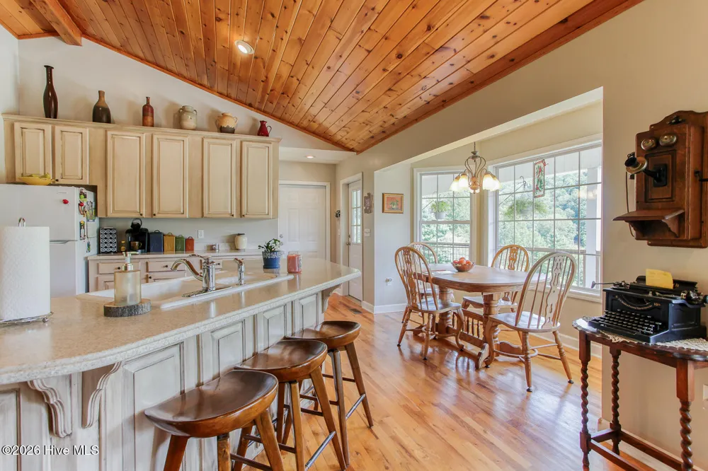 1056 Franks Creek Road Robbinsville, NC 28771