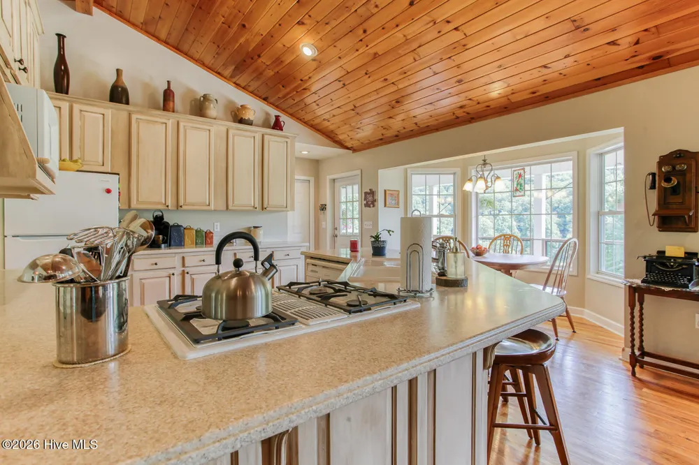 1056 Franks Creek Road Robbinsville, NC 28771
