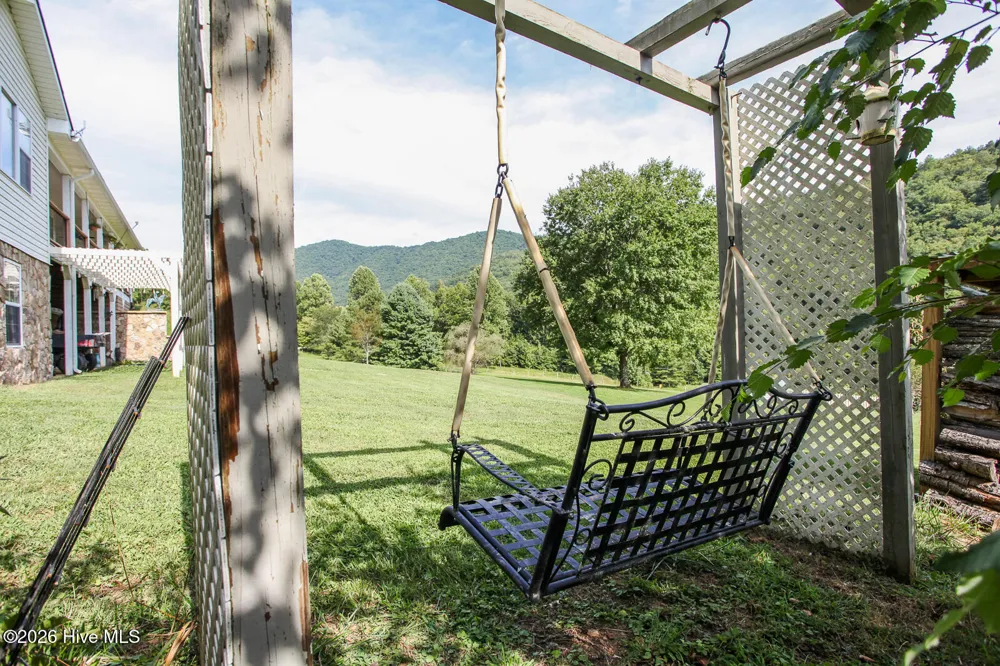 1056 Franks Creek Road Robbinsville, NC 28771