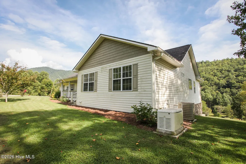 1056 Franks Creek Road Robbinsville, NC 28771
