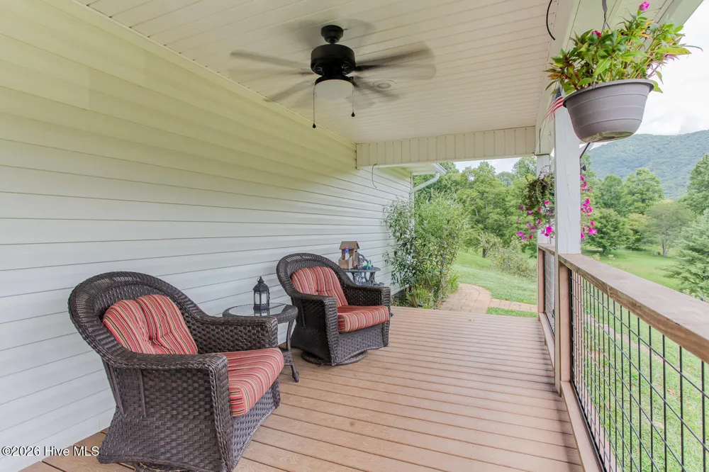 1056 Franks Creek Road Robbinsville, NC 28771