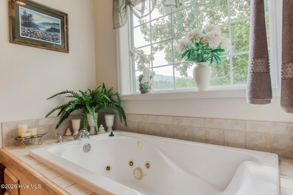 1056 Franks Creek Road Robbinsville, NC 28771