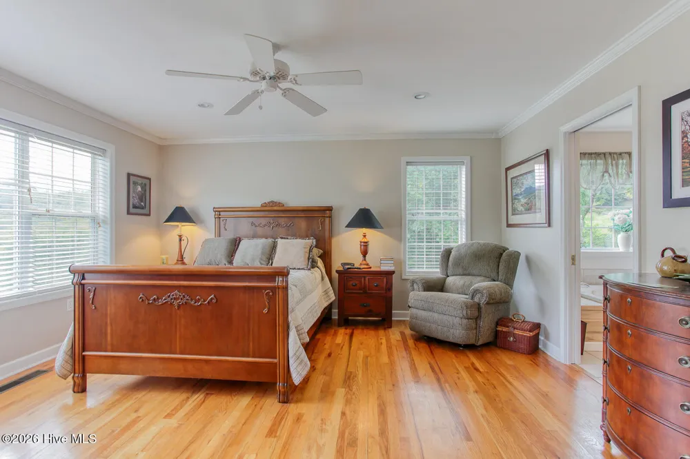 1056 Franks Creek Road Robbinsville, NC 28771