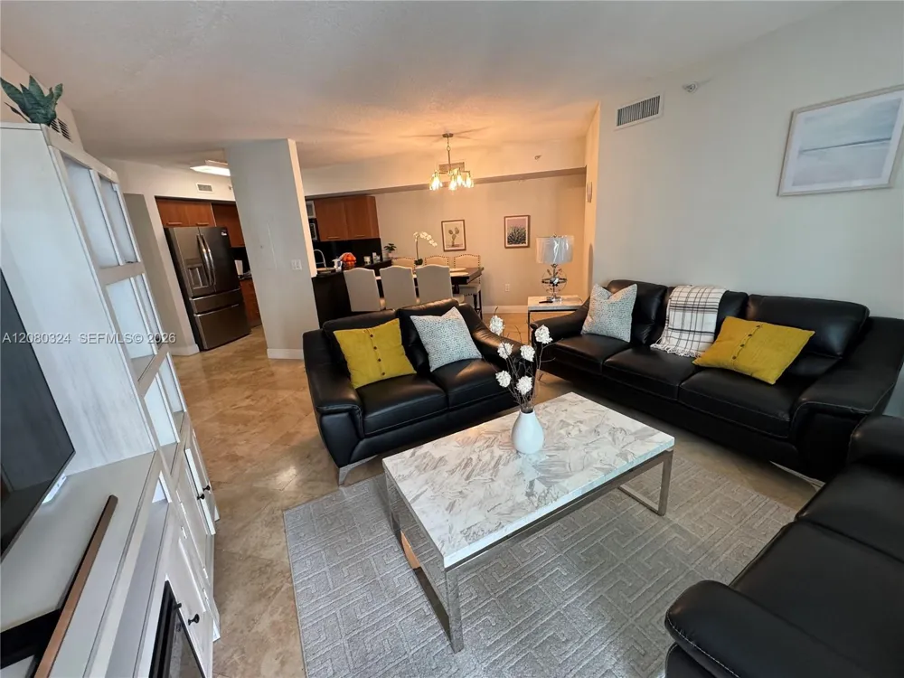 9055 SW 73rd Ct #1108 Miami, FL 33156