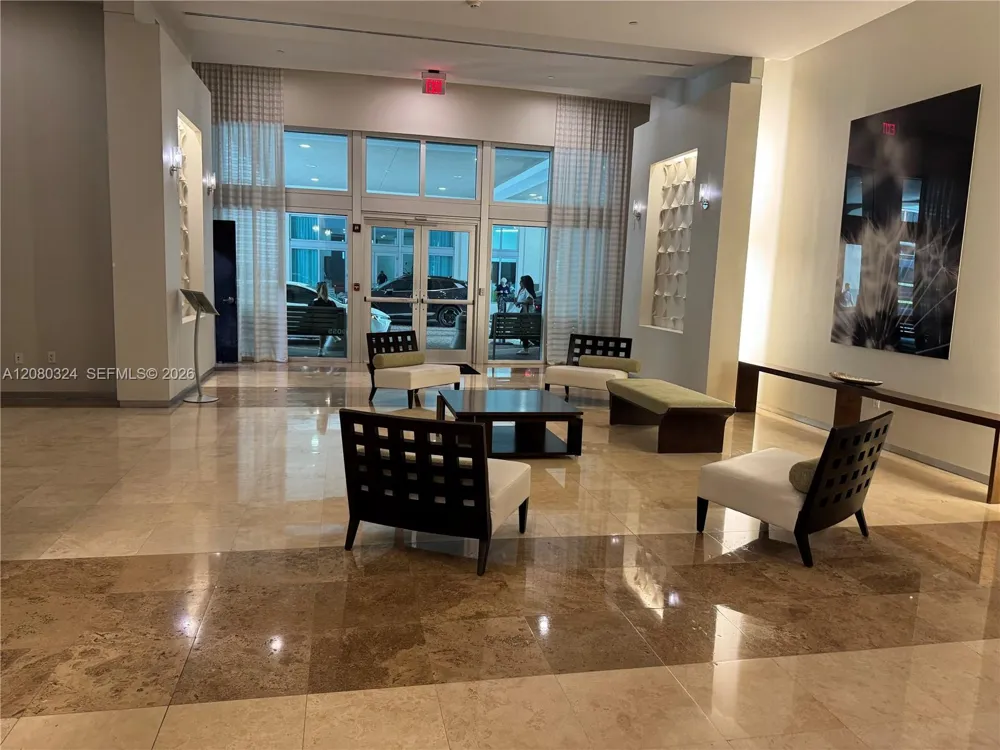 9055 SW 73rd Ct #1108 Miami, FL 33156
