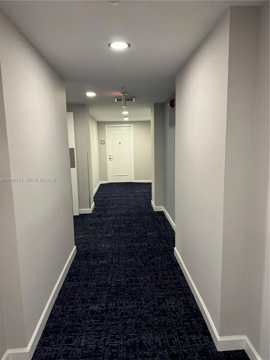 9055 SW 73rd Ct #1108 Miami, FL 33156