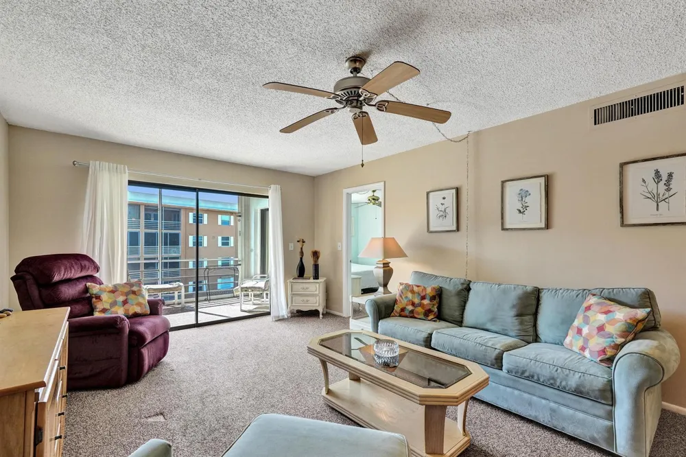 308 GOLFVIEW ROAD #406 North Palm Beach, FL 33408