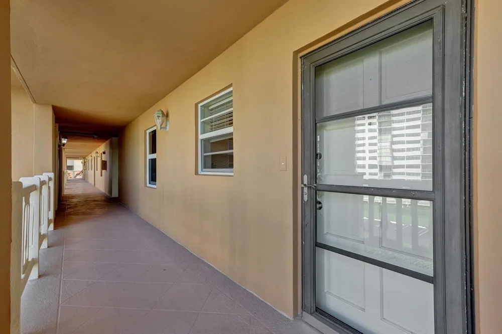 308 GOLFVIEW ROAD #406 North Palm Beach, FL 33408