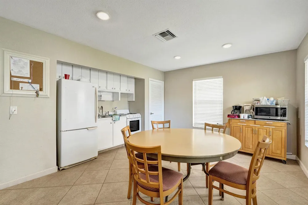 308 GOLFVIEW ROAD #406 North Palm Beach, FL 33408