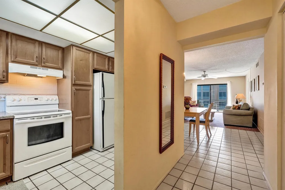 308 GOLFVIEW ROAD #406 North Palm Beach, FL 33408