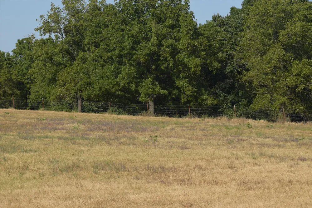 67451 E County Road 175 Road Wyandotte, OK 74370