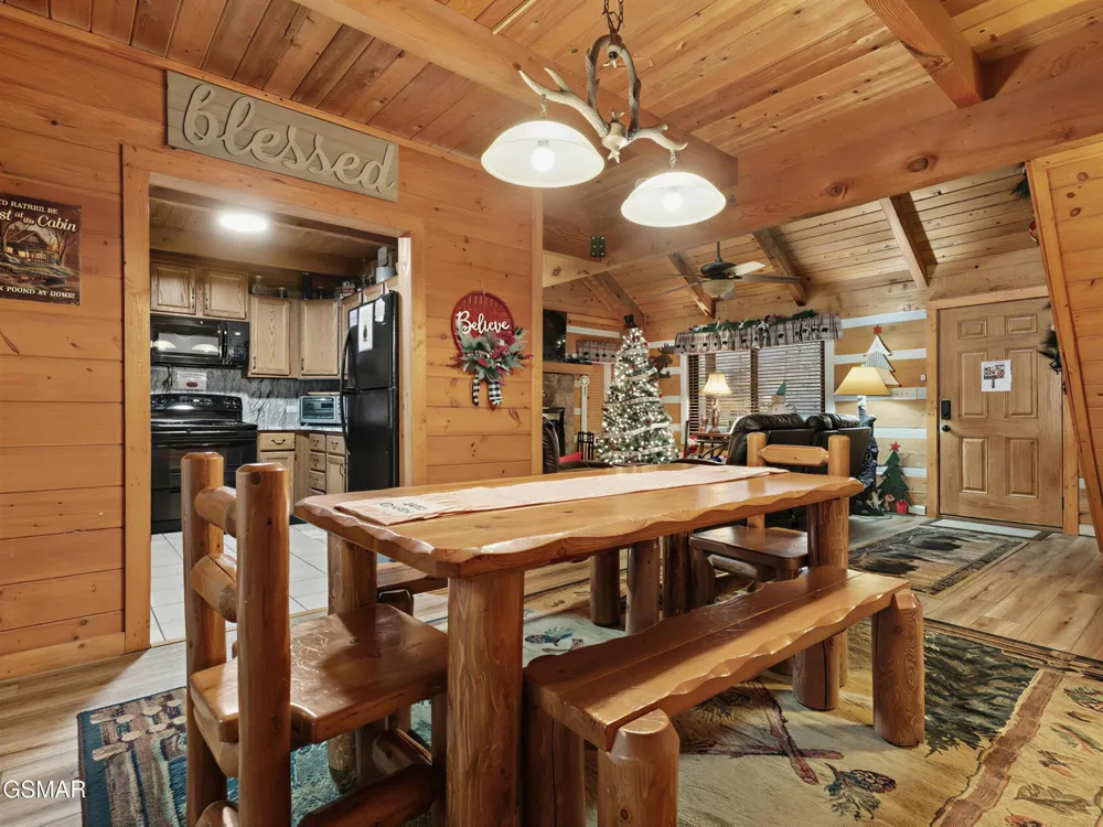 2653 Black Walnut Flats Road Sevierville, TN 37862