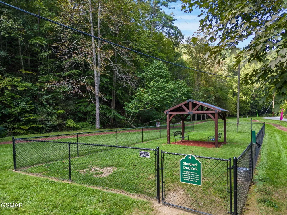2653 Black Walnut Flats Road Sevierville, TN 37862