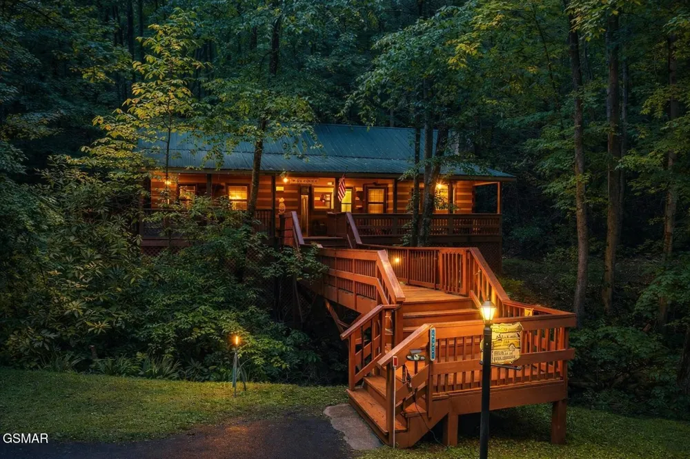 2653 Black Walnut Flats Road Sevierville, TN 37862