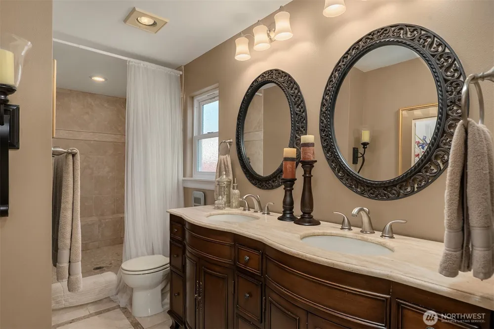 847 NE 85th Street Seattle, WA 98115