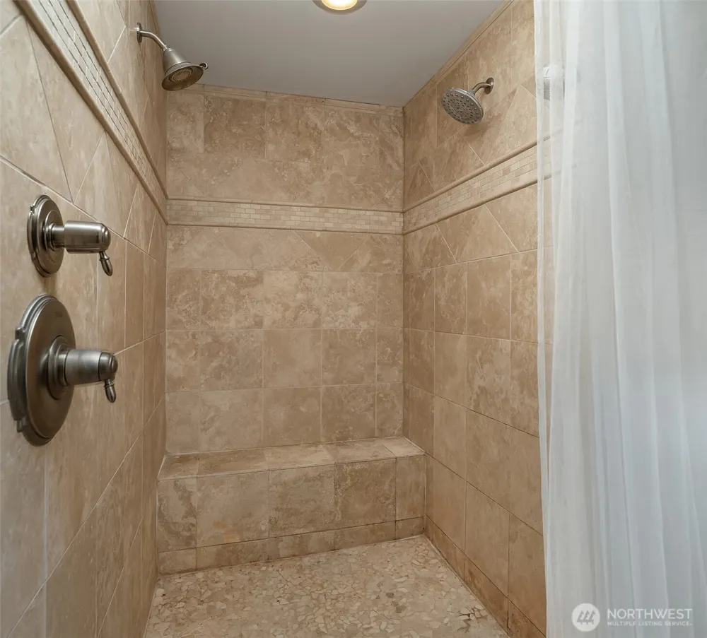 847 NE 85th Street Seattle, WA 98115