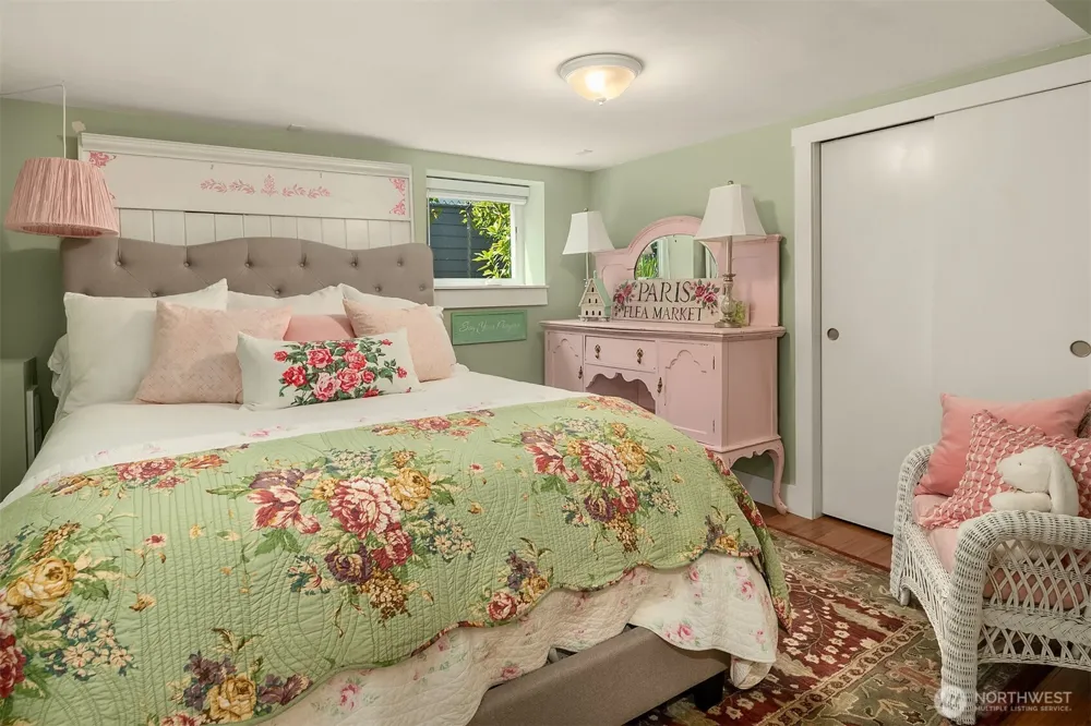 847 NE 85th Street Seattle, WA 98115