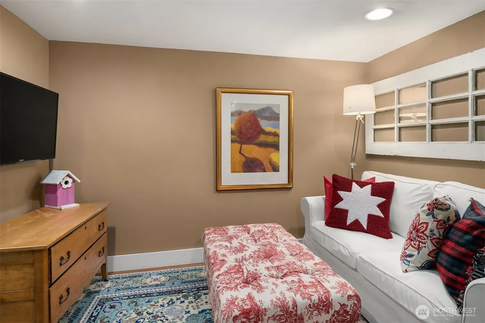 847 NE 85th Street Seattle, WA 98115