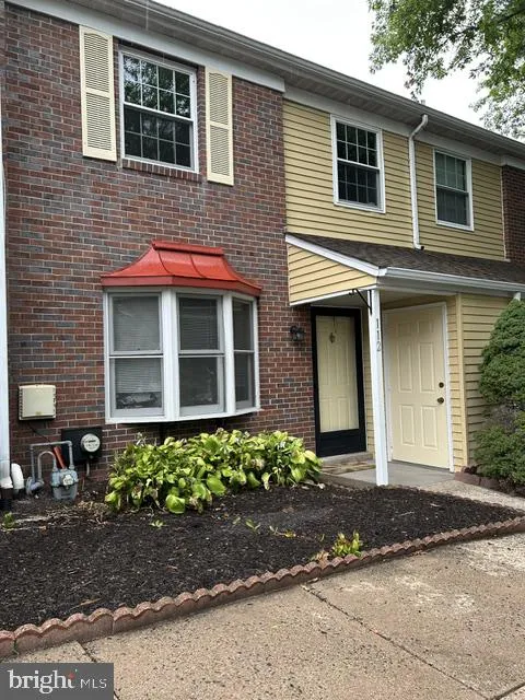112 BROOKWOOD DRIVE Ambler, PA 19002