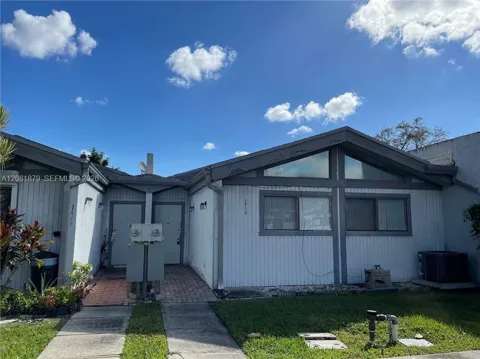 1724 NW 73rd Ave #57