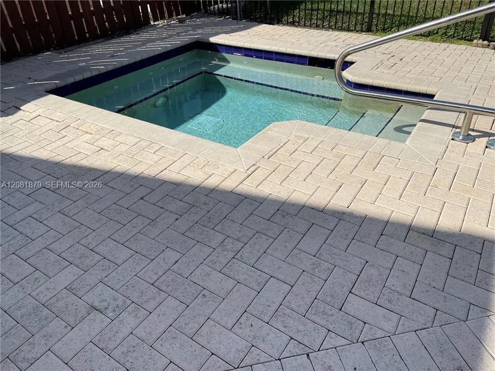 1724 NW 73rd Ave #57 Plantation, FL 33313